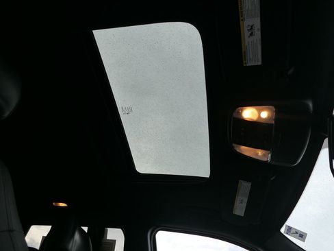 Used 2015 Jeep Grand Cherokee Altitude image 26