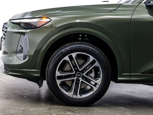 New 2025 Audi Q5 Premium image 10