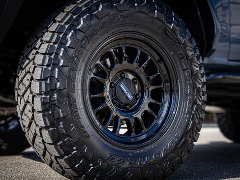 New 2025 Ford Bronco Badlands image 23