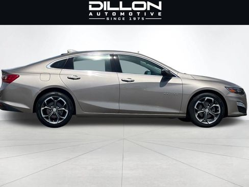 Used 2024 Chevrolet Malibu LT FWD image 3