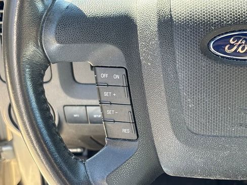 Used 2010 Ford Escape XLT image 21
