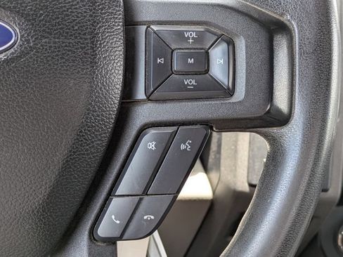 Used 2017 Ford F550 2WD Regular Cab Super Duty image 17