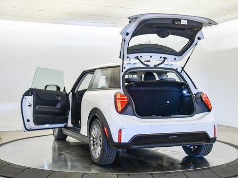 Used 2025 MINI Cooper S image 27