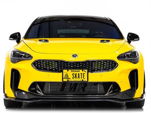 Used 2018 Kia Stinger GT2 AWD/4WD image 8