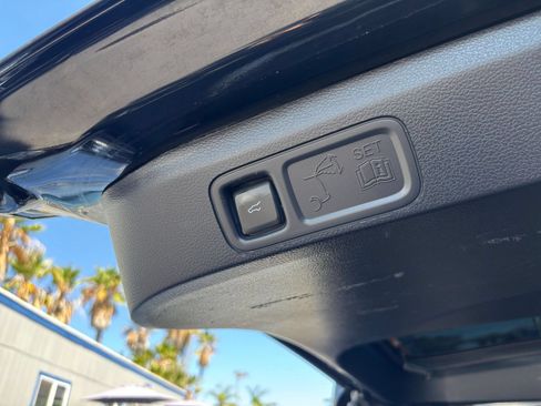 Used 2024 Ford Expedition Limited RWD image 24