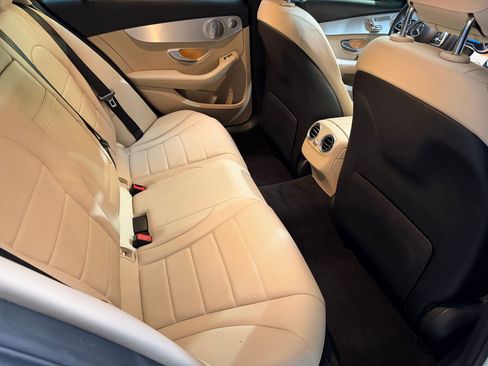 Used 2019 Mercedes-Benz C 300 4MATIC Sedan image 42