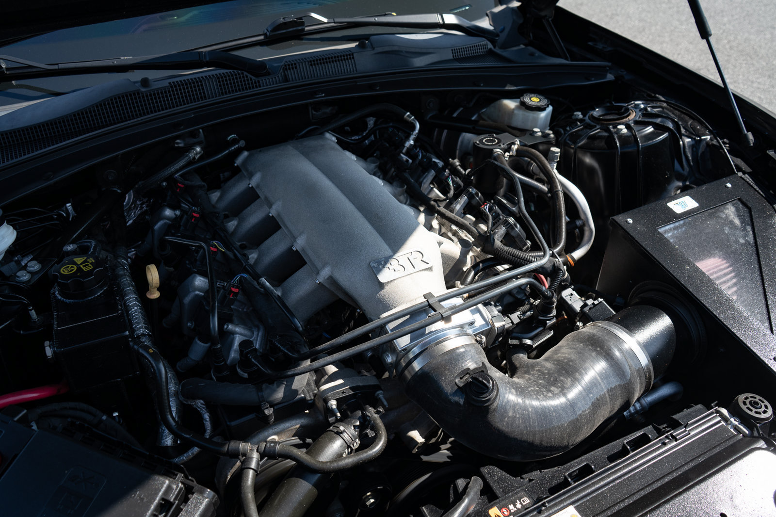 Used 2021 Chevrolet Camaro SS RWD image 3