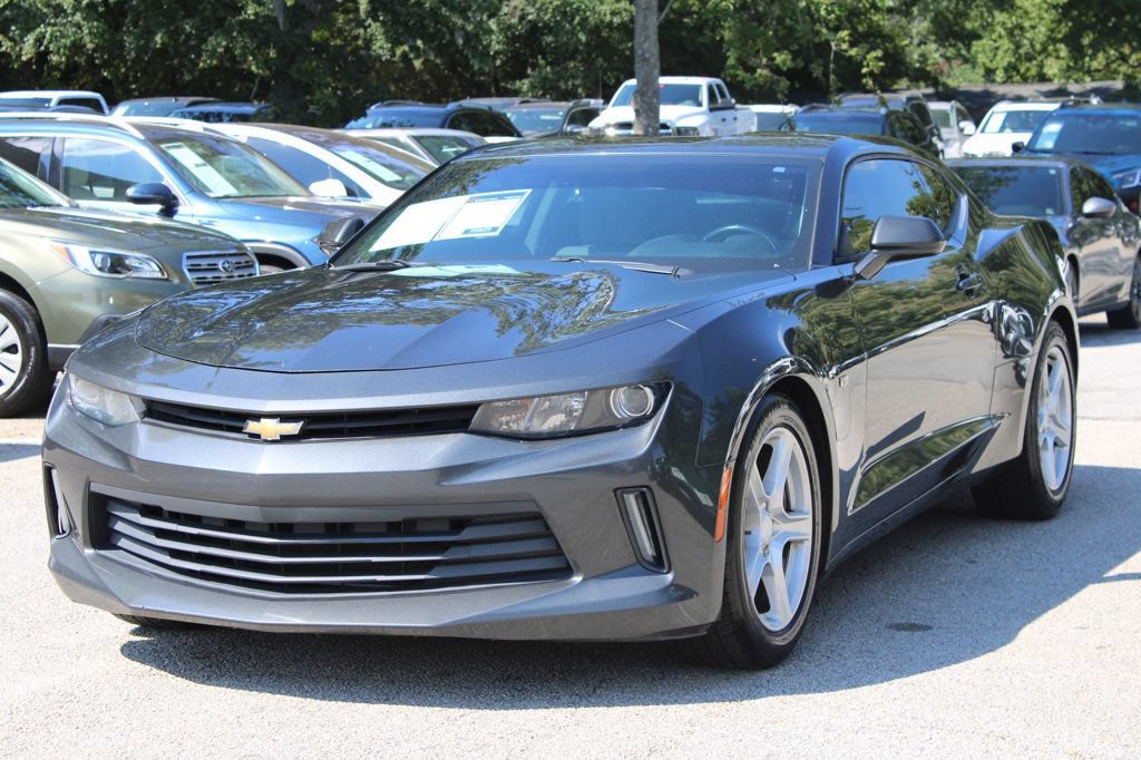 Used 2016 Chevrolet Camaro LT RWD image 3