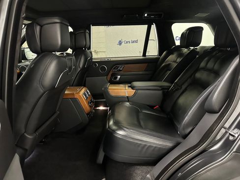Used 2018 Land Rover Range Rover Long Wheelbase Autobiography image 18