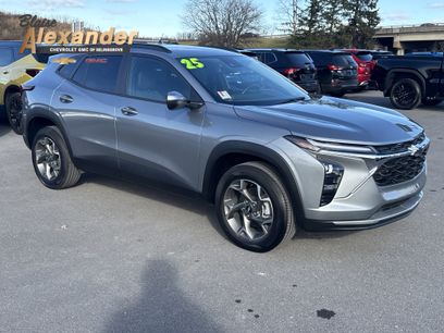Used 2025 Chevrolet Trax LT w/ LT Convenience Package