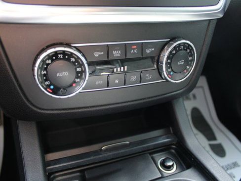 Used 2014 Mercedes-Benz ML 350 2WD w/ Premium 1 Package image 47