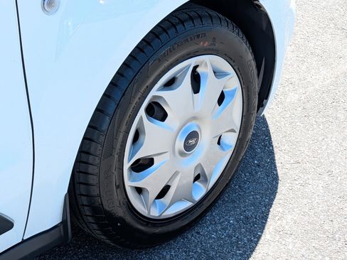 Used 2018 Ford Transit Connect XLT image 12