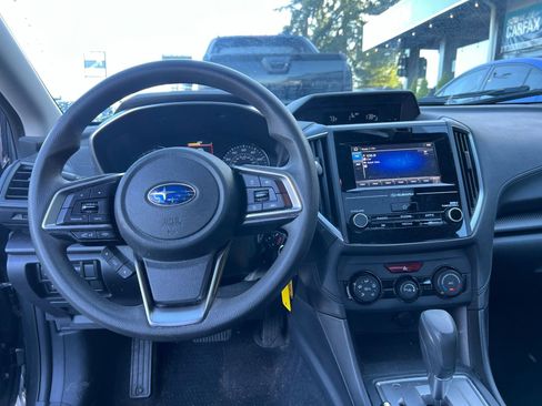 Used 2018 Subaru Impreza 2.0i Premium image 15