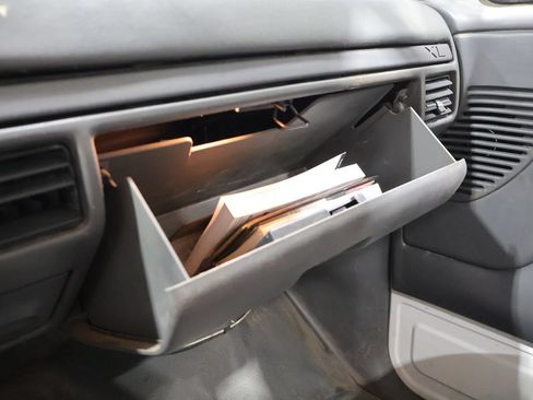 Used 1993 Ford F150 2WD Regular Cab image 20