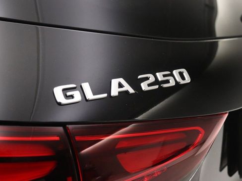 Certified 2025 Mercedes-Benz GLA 250 image 22