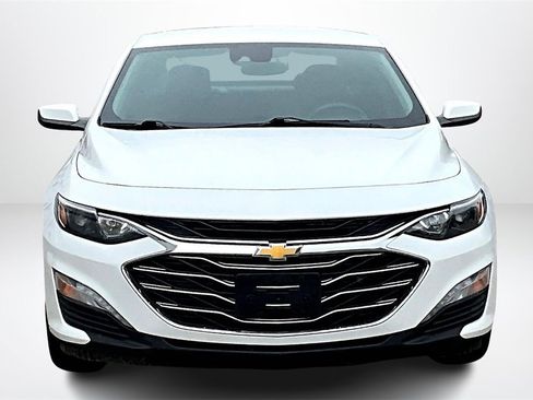 Used 2020 Chevrolet Malibu LT image 2