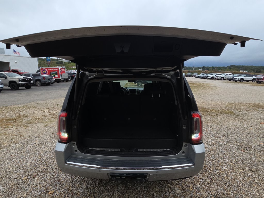 Used 2017 GMC Yukon Denali AWD/4WD image 15