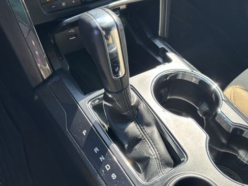 Used 2017 Ford Explorer FWD image 25