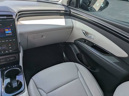 Certified 2023 Hyundai Tucson Limited AWD/4WD image 18