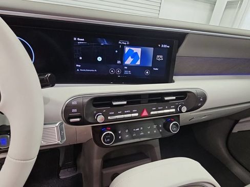 Used 2026 Hyundai Palisade Limited FWD image 13