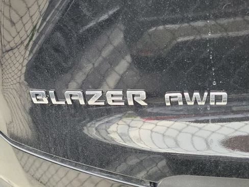 Used 2023 Chevrolet Blazer LT AWD/4WD image 5