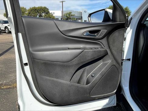 Used 2024 Chevrolet Equinox LT image 20
