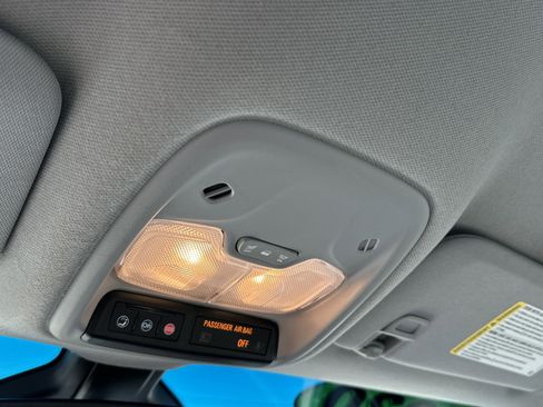 Used 2020 Chevrolet Bolt LT image 20