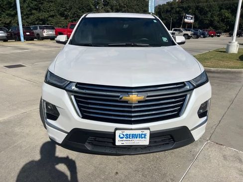 Used 2022 Chevrolet Traverse Premier w/ LPO, Floor Liner Package FWD image 12