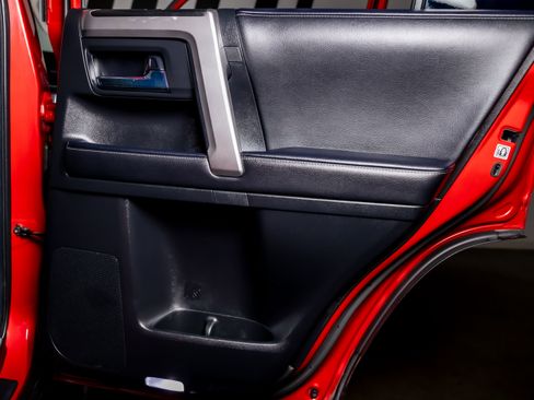 Used 2023 Toyota 4Runner SR5 Premium w/ Moonroof Package image 39