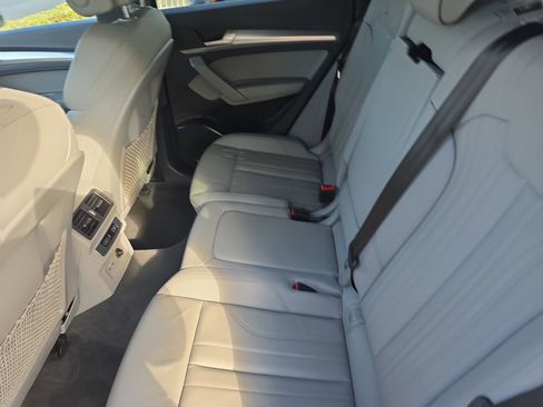 Used 2025 Audi Q5 2.0T Premium image 14