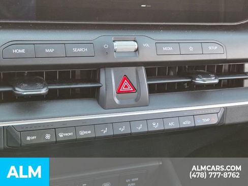 Used 2025 Kia K4 LXS image 23