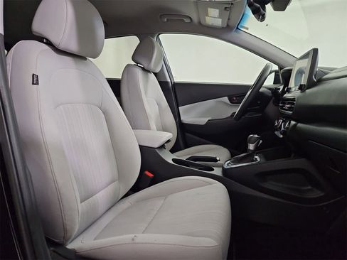 Used 2022 Hyundai Kona SEL image 21