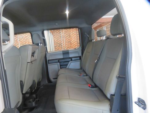 Used 2020 Ford F250 XL w/ STX Appearance Package AWD/4WD image 18