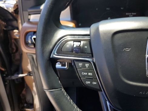 Certified 2022 Lincoln Nautilus Reserve FWD image 24