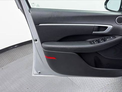 Used 2025 Hyundai Sonata SEL FWD image 23