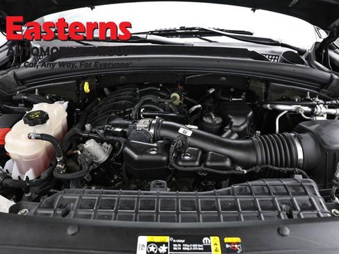 Used 2023 Jeep Grand Cherokee L Limited w/ Luxury Tech Group II AWD/4WD image 7