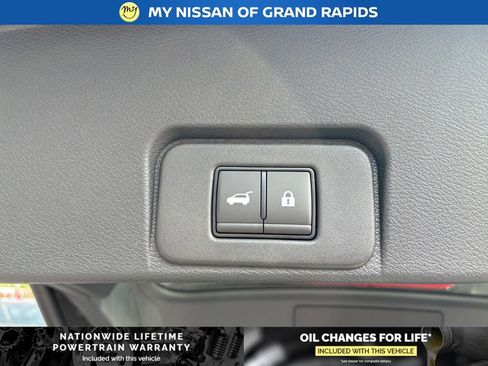 New 2026 Nissan Rogue Platinum AWD/4WD image 27