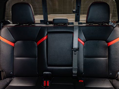 Used 2023 Chevrolet Colorado Z71 w/ Z71 Convenience Package 2 image 22