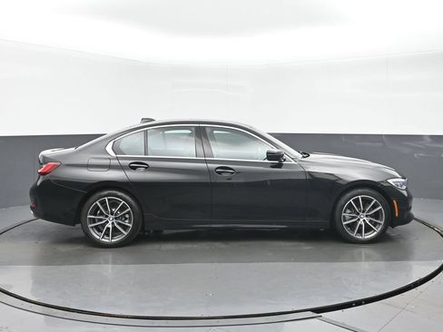 Used 2022 BMW 330i xDrive Sedan w/ Premium Package AWD/4WD image 2