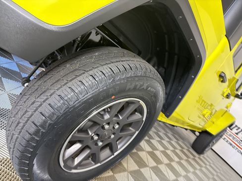 Used 2024 Jeep Gladiator Sport image 34