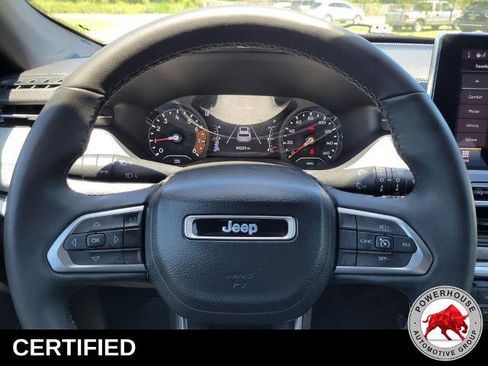 Used 2023 Jeep Compass Latitude AWD/4WD image 31