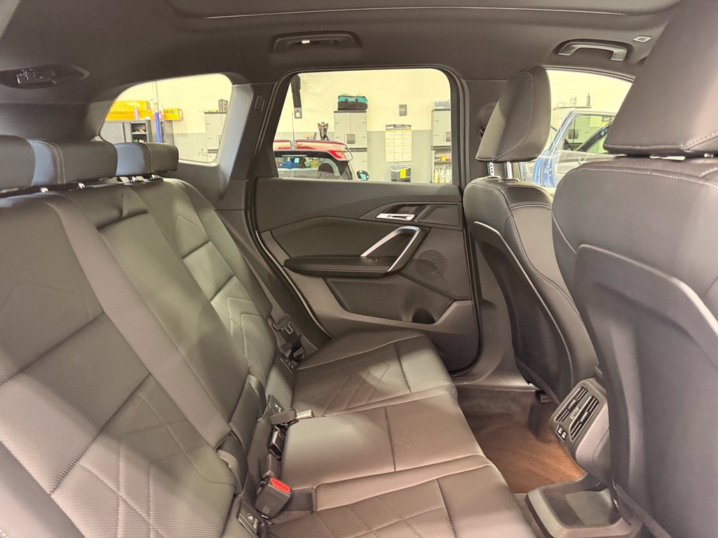 Used 2026 BMW X1 xDrive28i AWD/4WD image 26