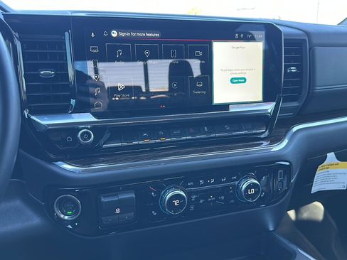 Used 2025 GMC Sierra 1500 Elevation w/ Preferred Package image 31