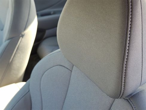 New 2025 Hyundai Elantra SE image 15