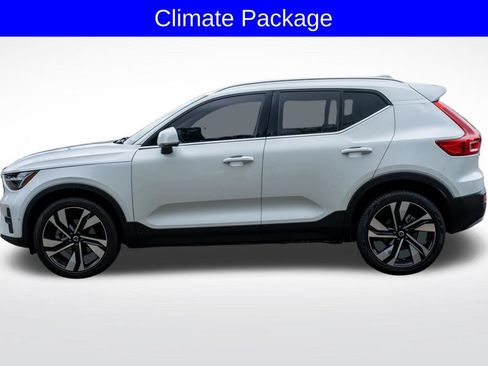 Used 2025 Volvo XC40 B5 Plus w/ Protection Package Premier AWD/4WD image 5