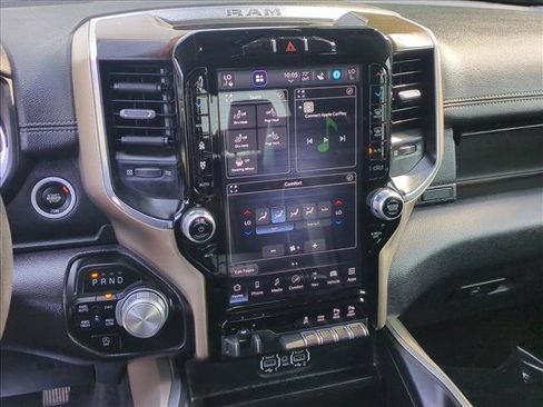 Used 2022 RAM 1500 Laramie AWD/4WD image 15