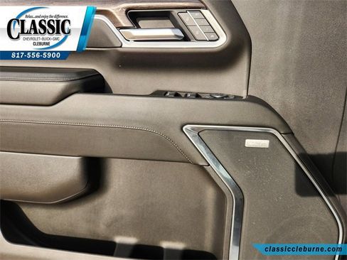 Used 2025 Chevrolet Silverado 2500 LTZ w/ LTZ Premium Package image 24