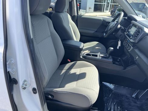 Used 2023 Toyota Tacoma SR AWD/4WD image 24