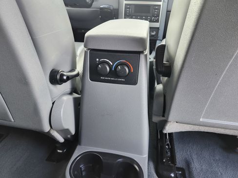 Used 2004 Dodge Durango Limited image 21