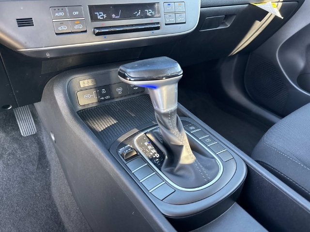 Used 2024 Hyundai Kona SEL FWD image 23